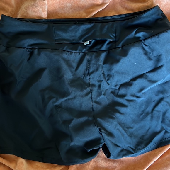 NWT Nike Dri-fit shorts - Picture 3 of 4